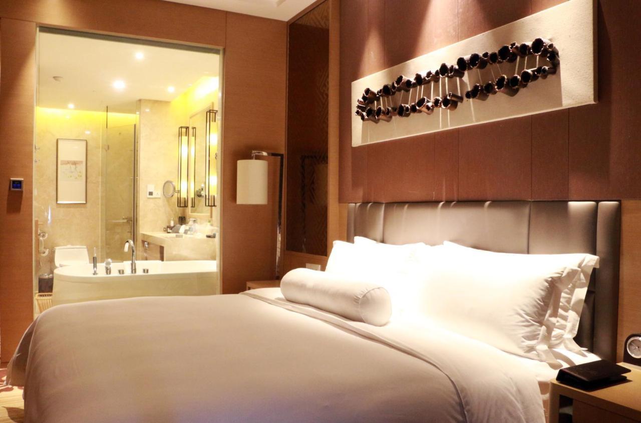 Movenpick Hotel Enshi Buitenkant foto