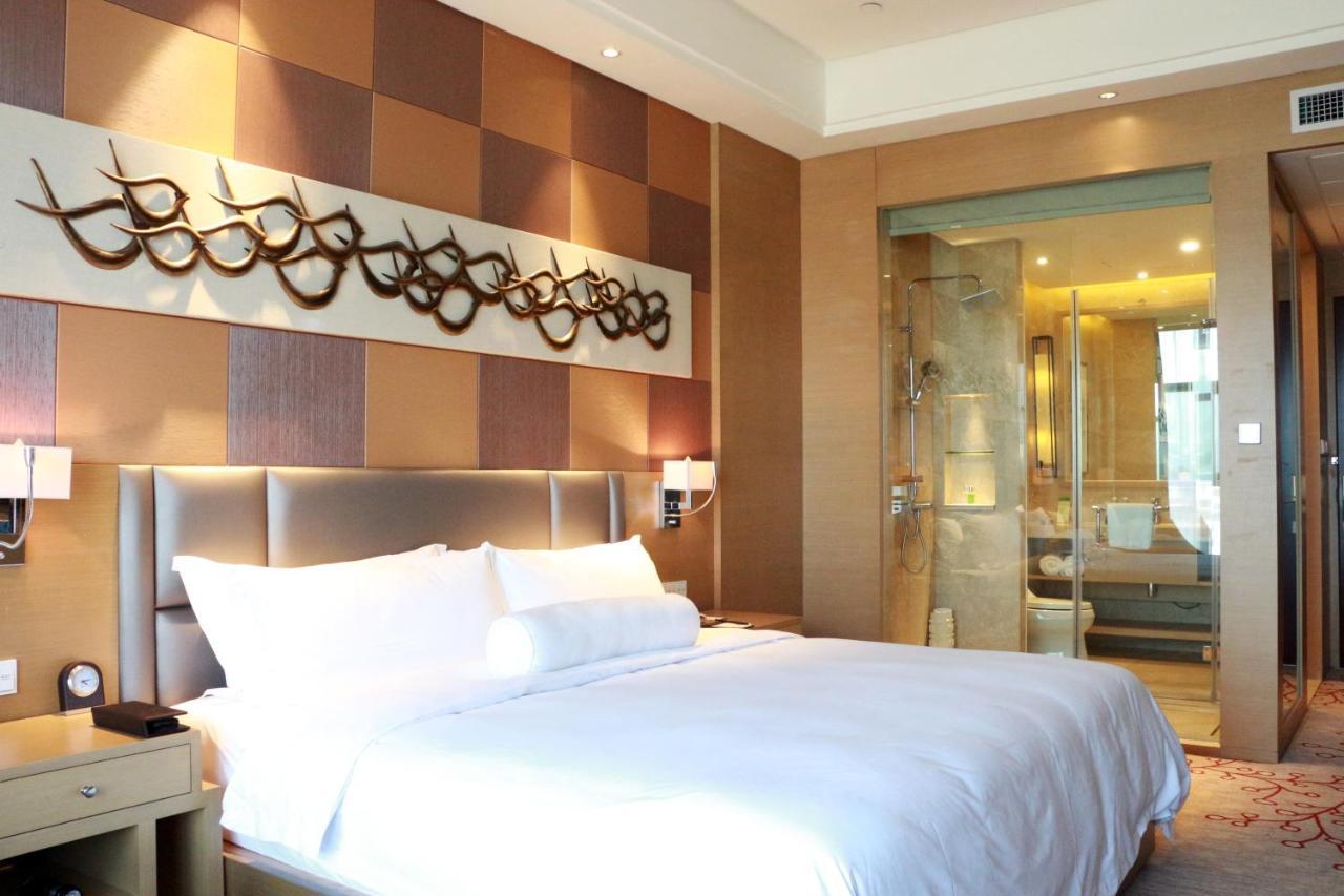 Movenpick Hotel Enshi Buitenkant foto