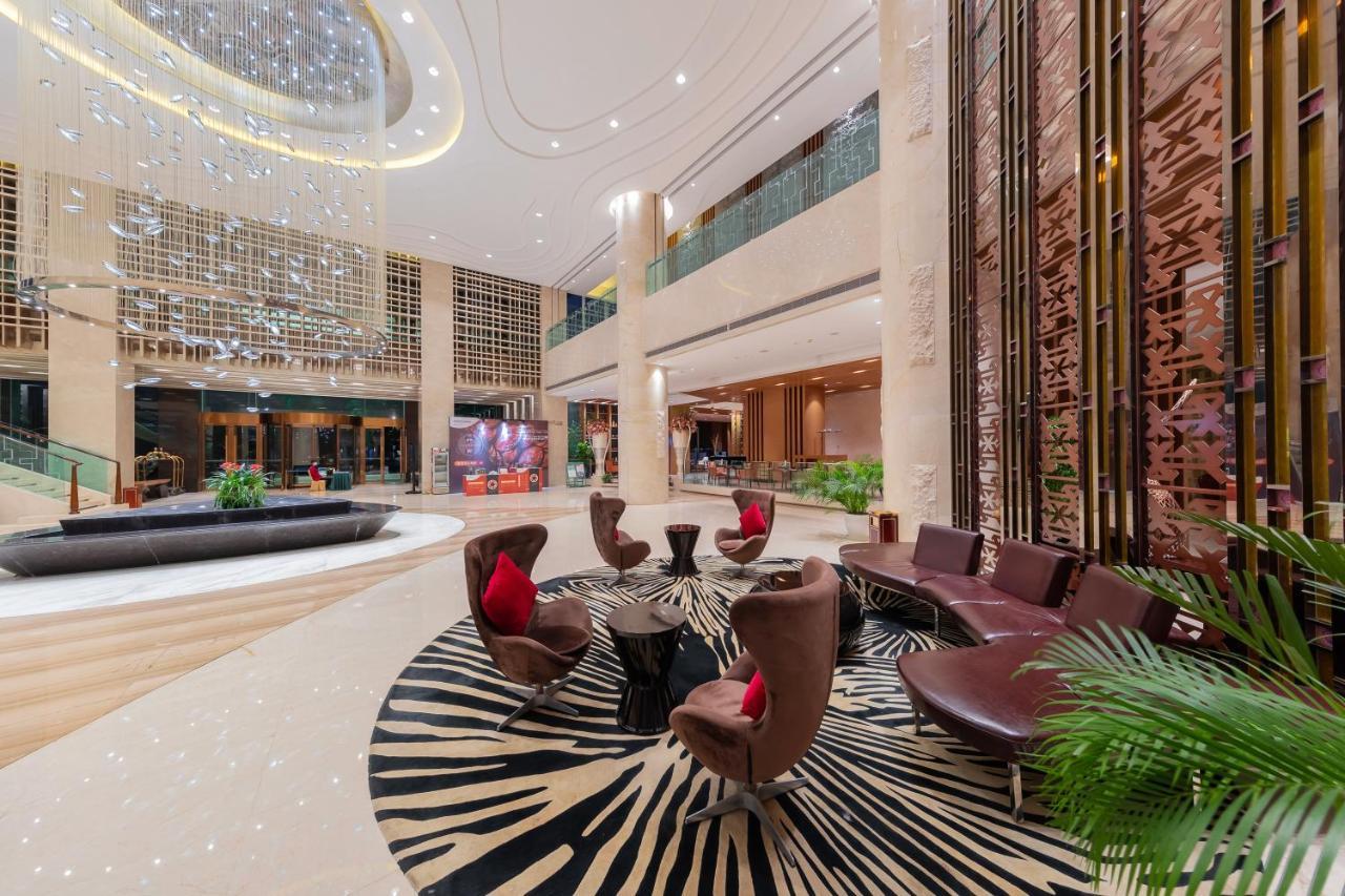 Movenpick Hotel Enshi Buitenkant foto