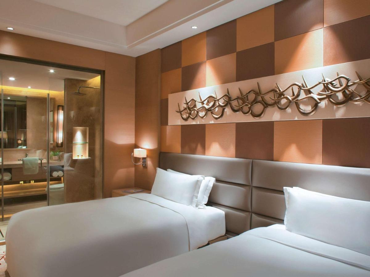 Movenpick Hotel Enshi Buitenkant foto