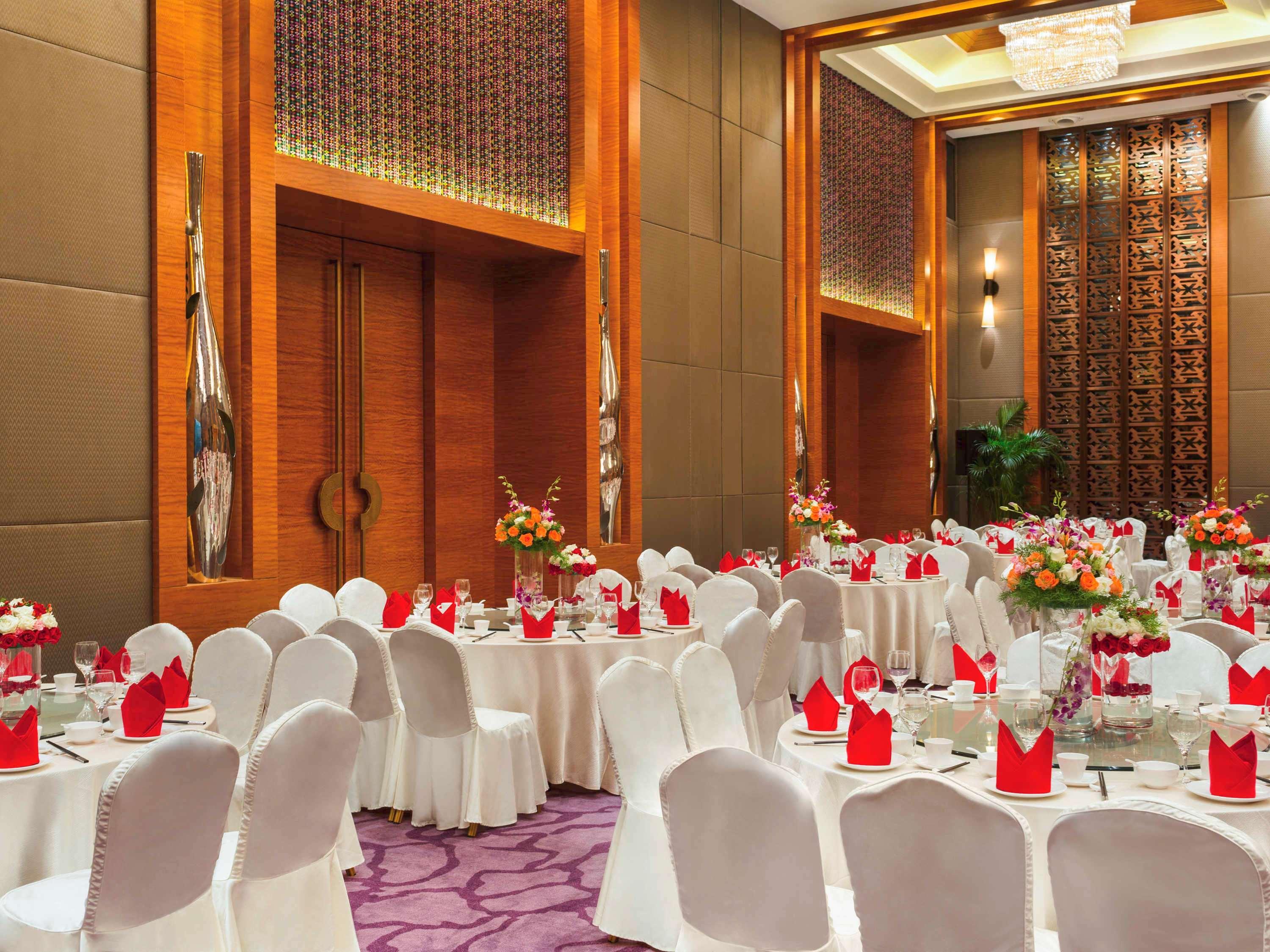 Movenpick Hotel Enshi Buitenkant foto