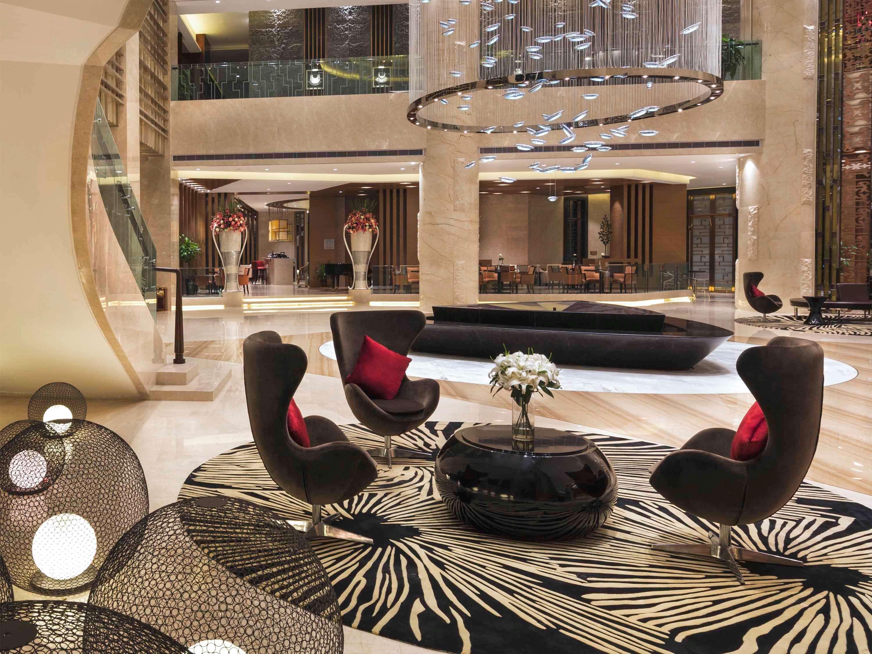 Movenpick Hotel Enshi Buitenkant foto