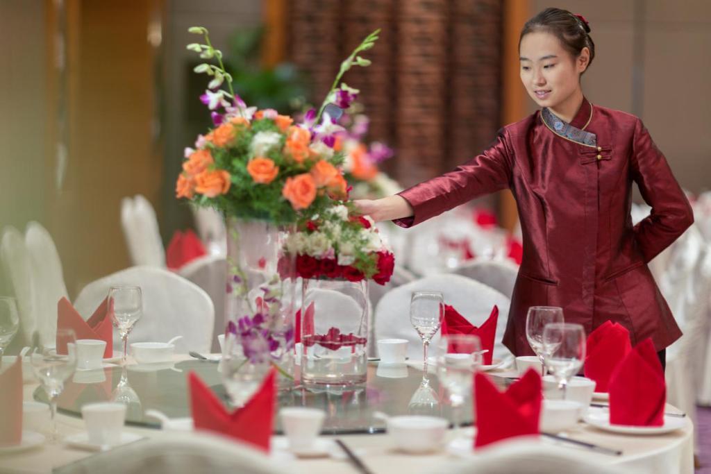 Movenpick Hotel Enshi Buitenkant foto